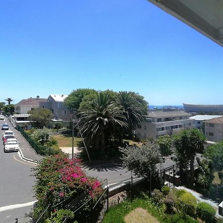 Portswood Mews - Chic White Studio Apartment Green Point Città del Capo Esterno foto