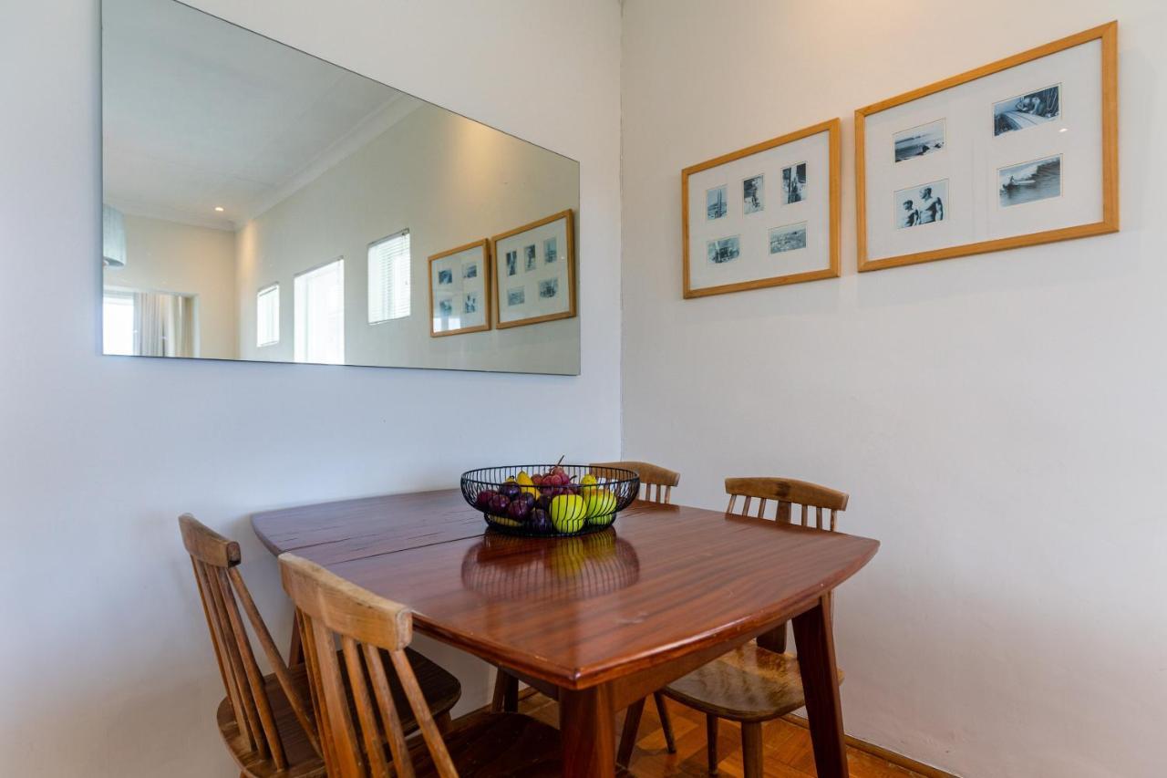 Portswood Mews - Chic White Studio Apartment Green Point Città del Capo Esterno foto