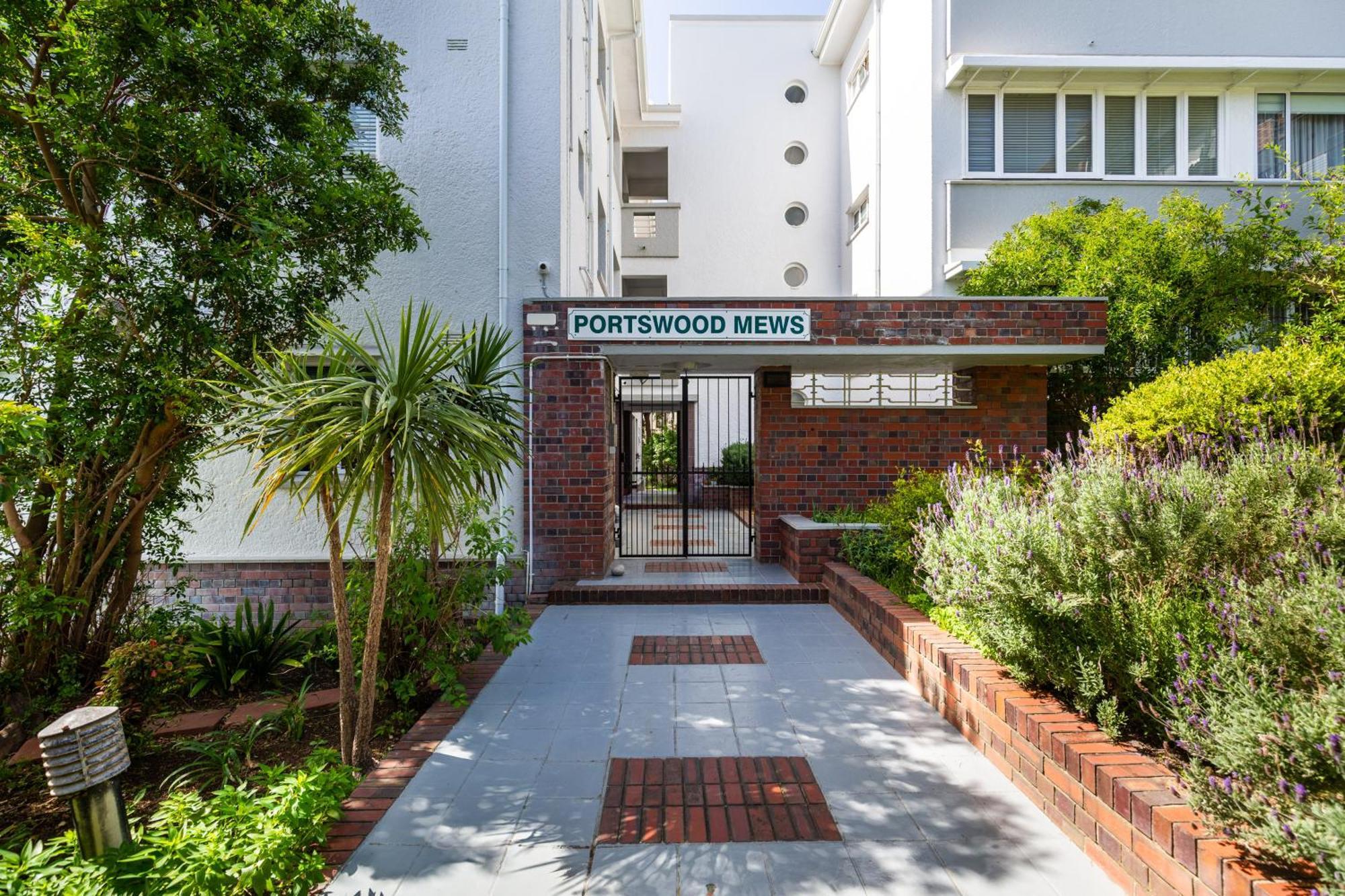 Portswood Mews - Chic White Studio Apartment Green Point Città del Capo Esterno foto