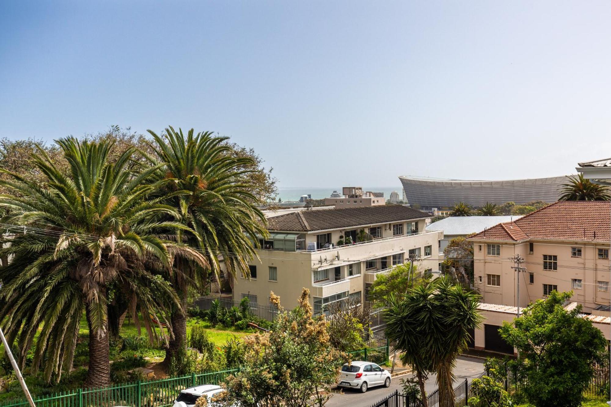 Portswood Mews - Chic White Studio Apartment Green Point Città del Capo Esterno foto